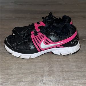 Pair of Nike sneakers only worn a couple of times